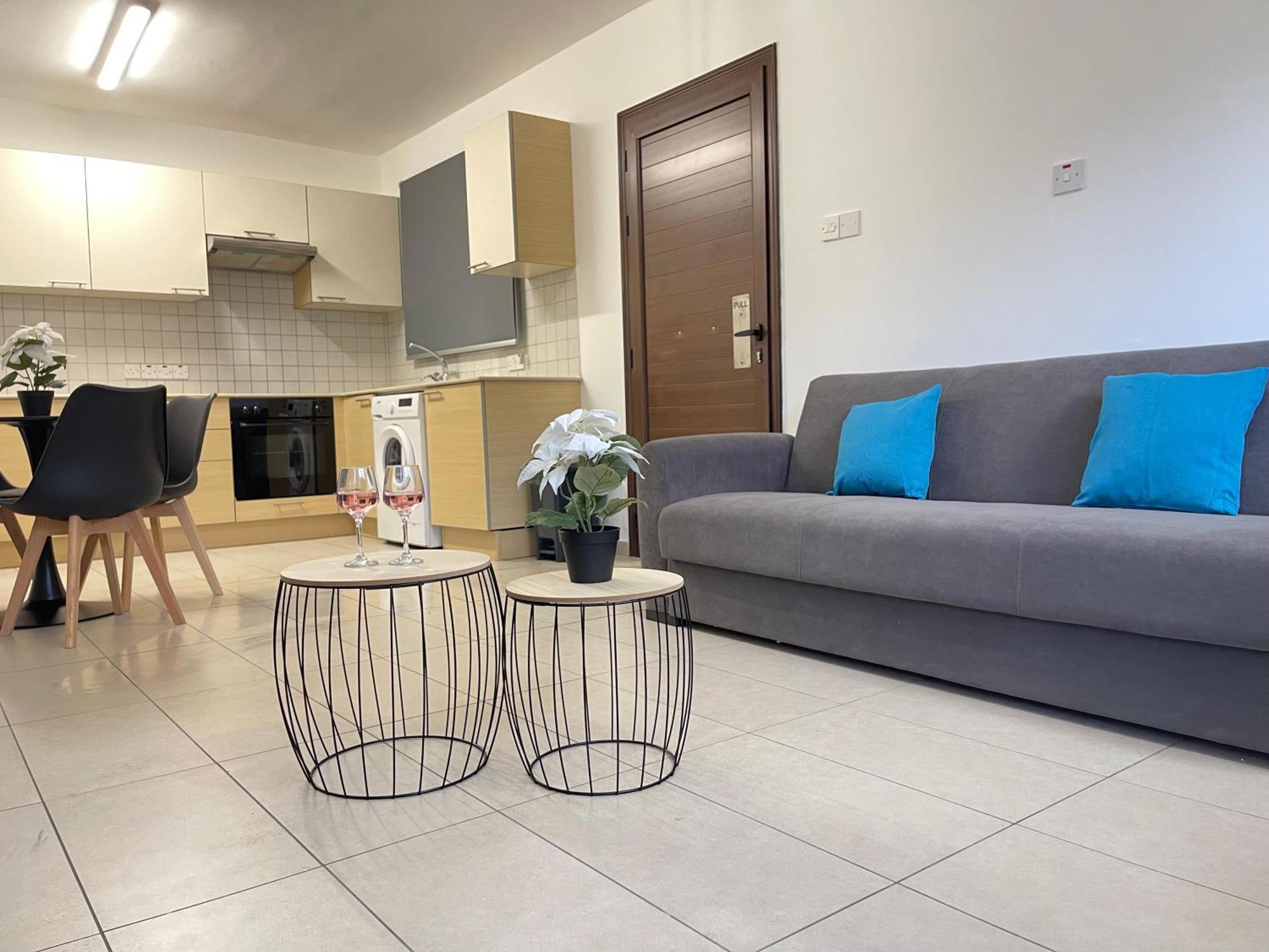 Aurora Holiday Apartment - Ayia Napa Bagian luar foto