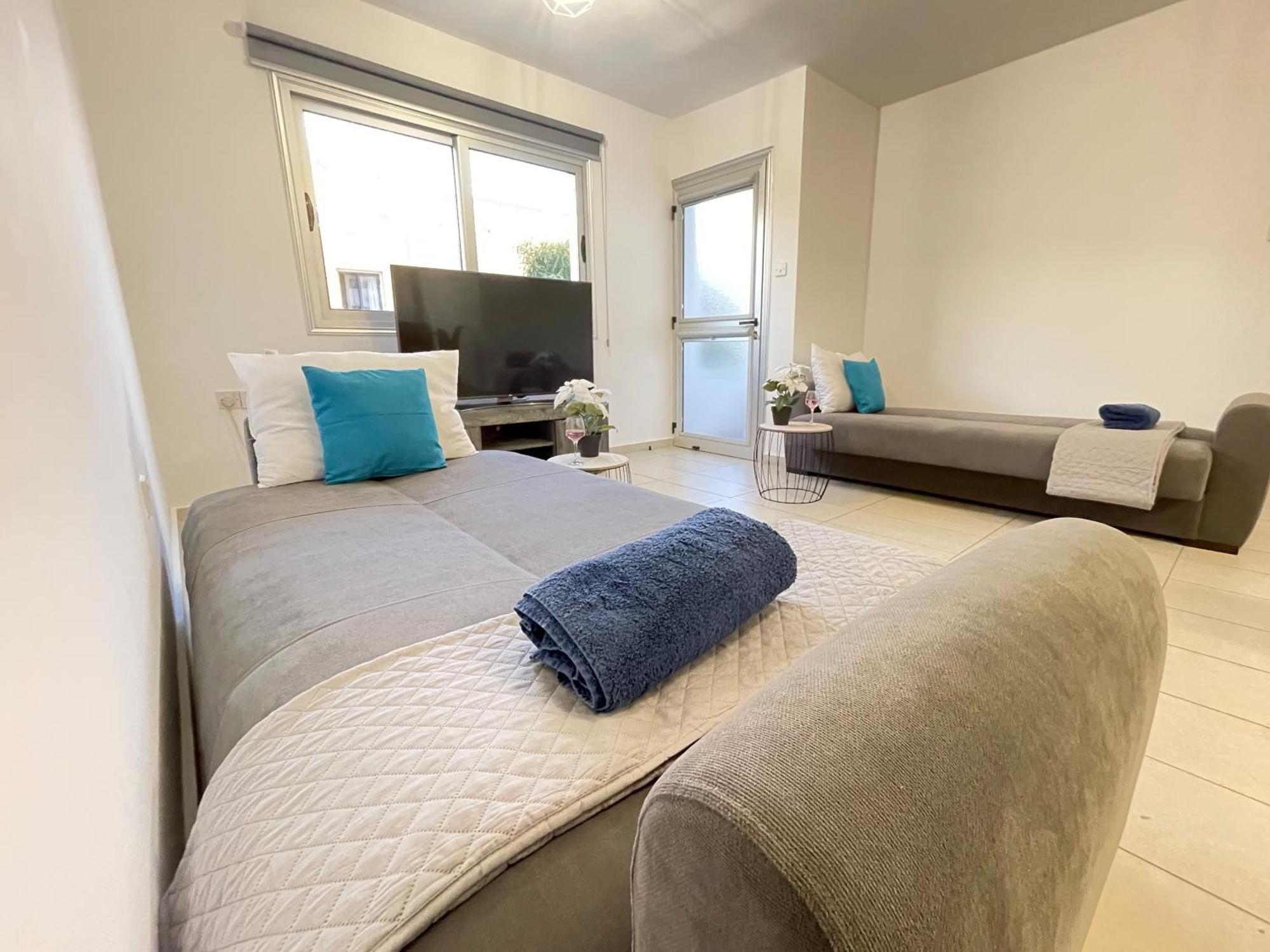 Aurora Holiday Apartment - Ayia Napa Bagian luar foto