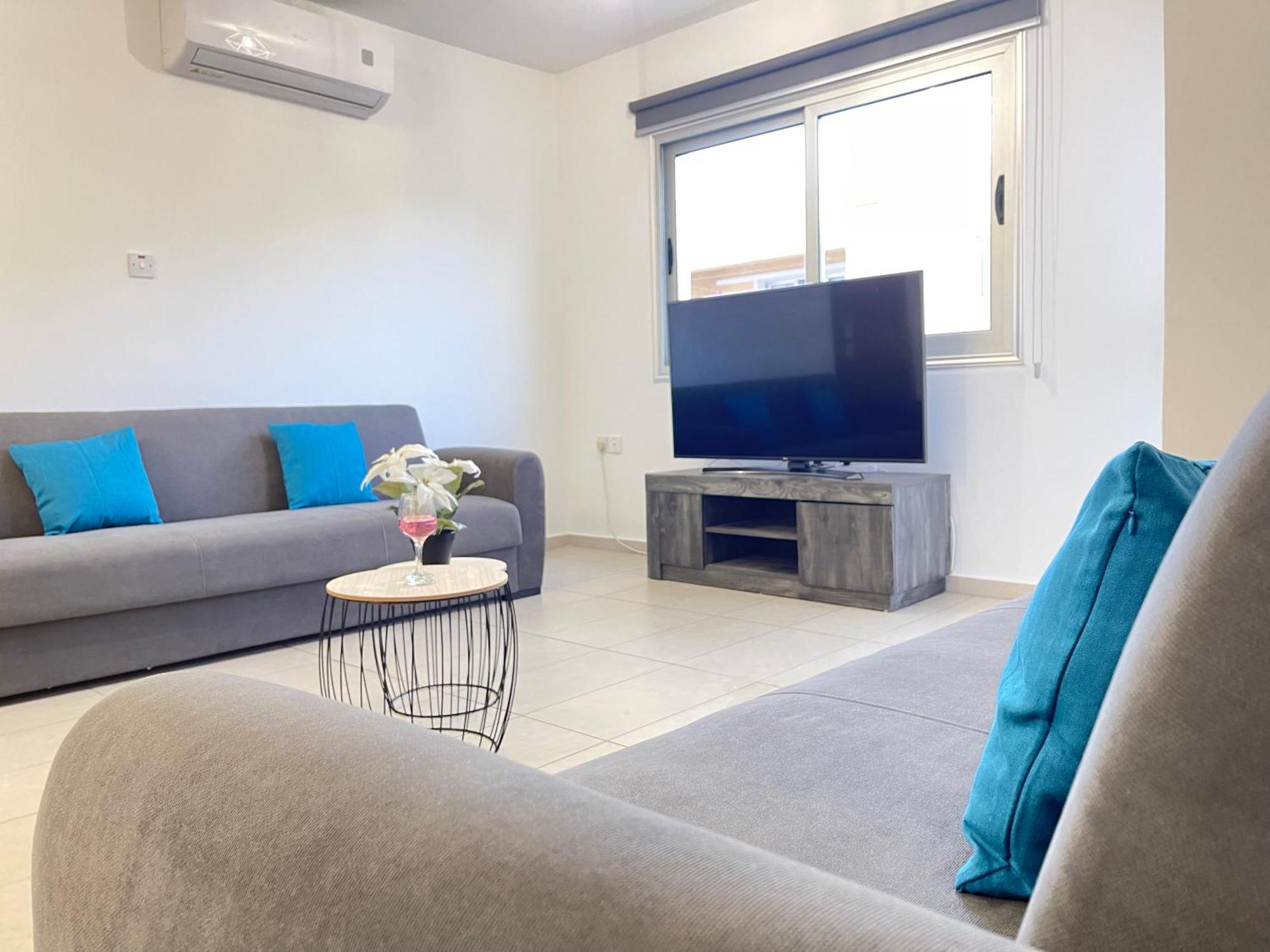 Aurora Holiday Apartment - Ayia Napa Bagian luar foto