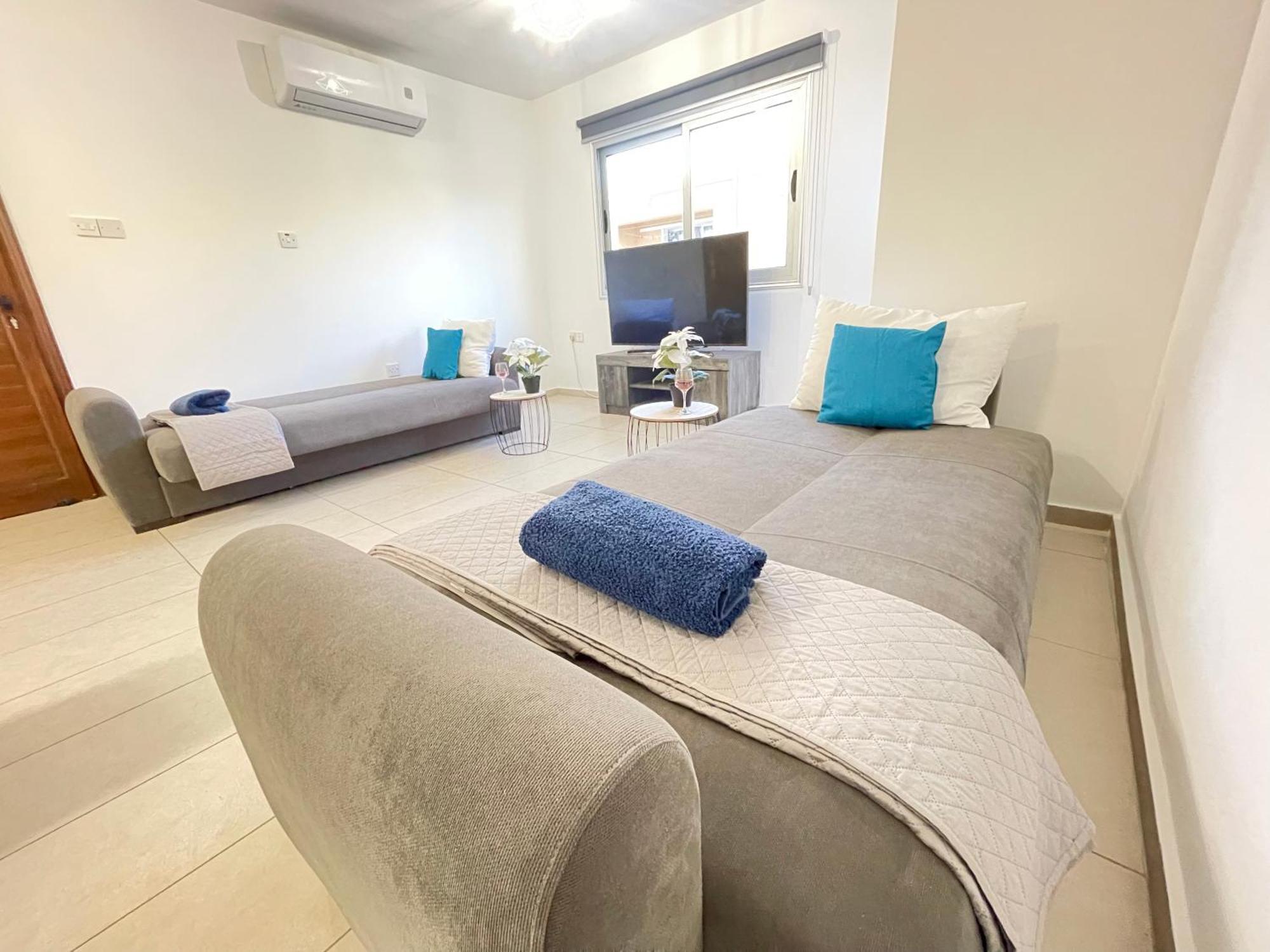 Aurora Holiday Apartment - Ayia Napa Bagian luar foto